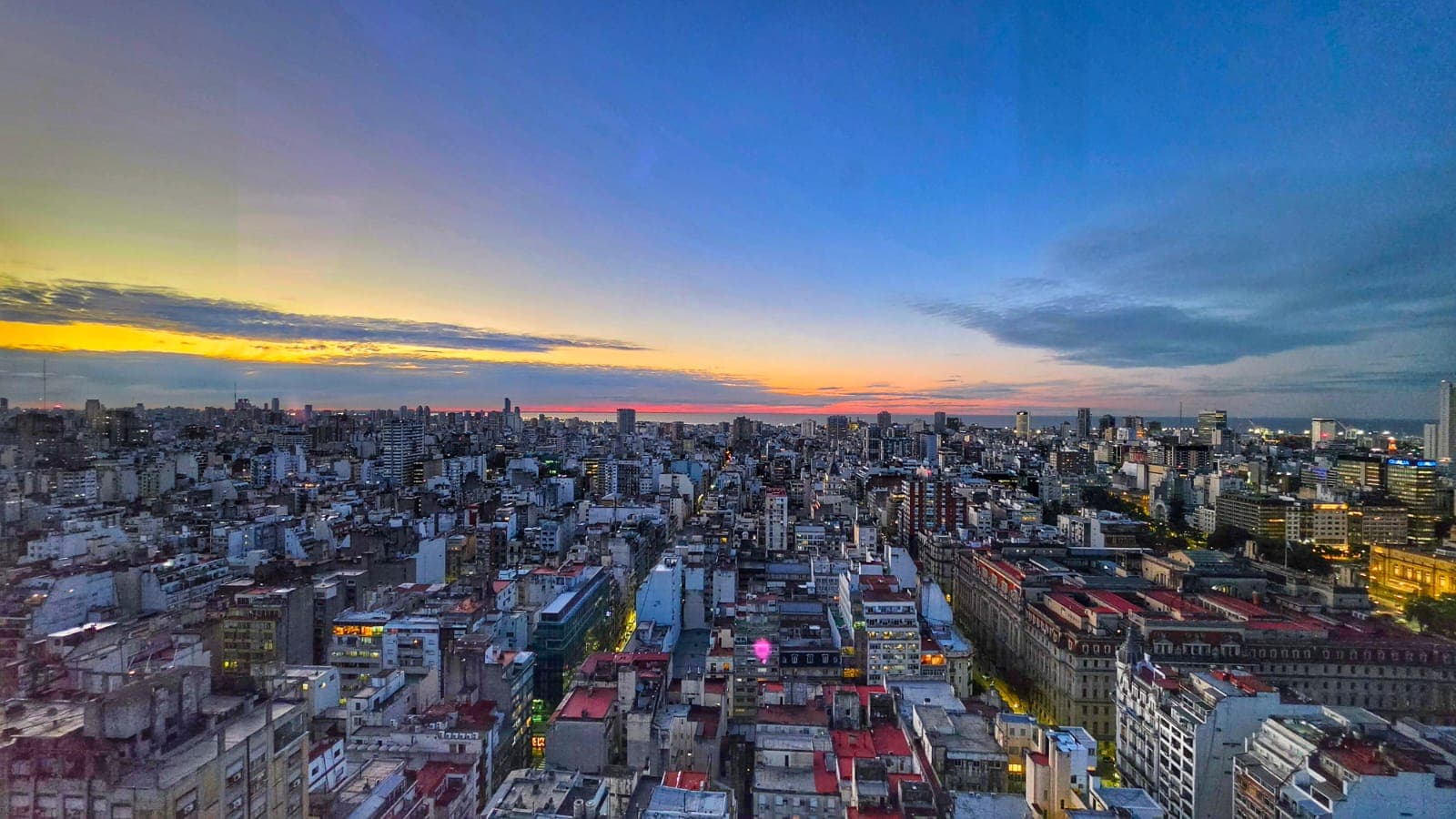 Fotografiá Buenos Aires desde las Alturas
